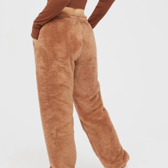 Offline by Aerie Cozy Fleece Joggers Size Large New With Tags - Picture 3 of 10
